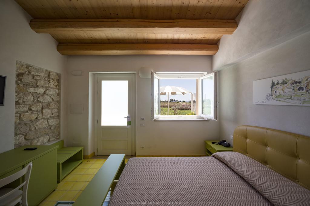 Hotel Casale Milocca Сиракуза Екстериор снимка