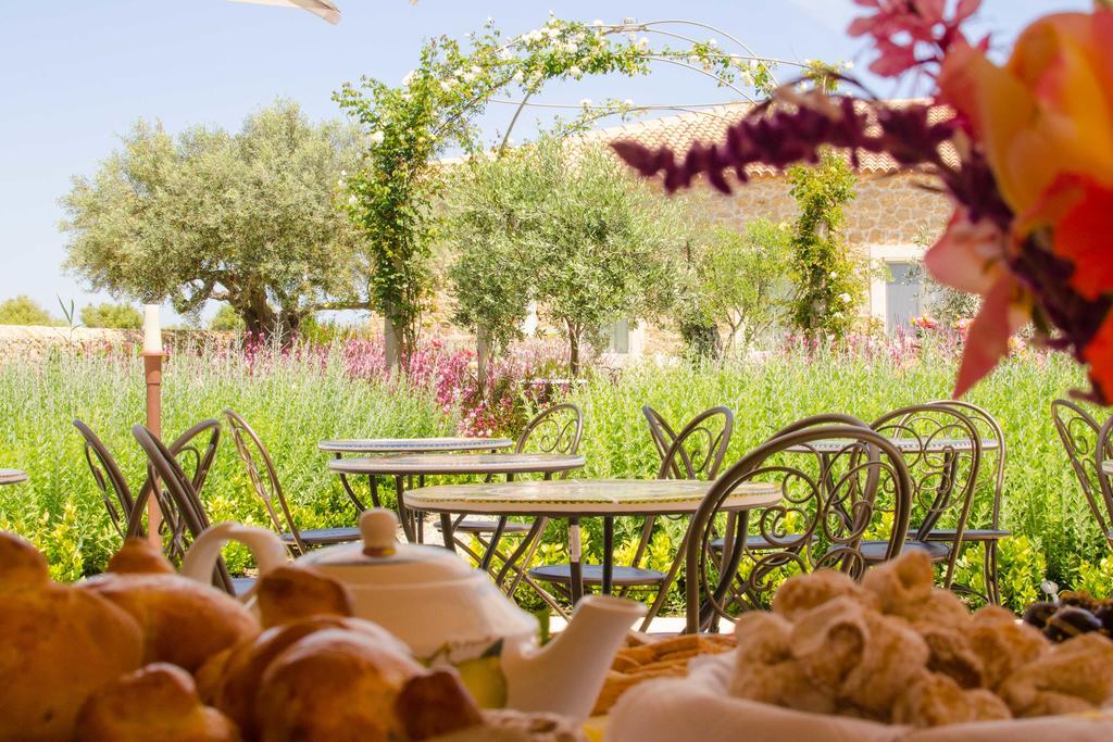 Hotel Casale Milocca Сиракуза Екстериор снимка